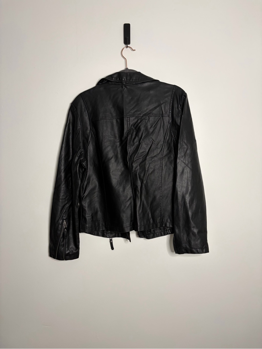 Max Studio Black Faux Leather Moto Jacket with Zip Details - Picture 3 of 4